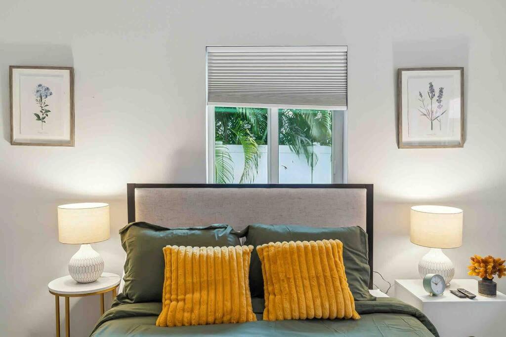 Private Oasis With Pool Near Beaches, Dining & Las Olas 劳德代尔堡 外观 照片